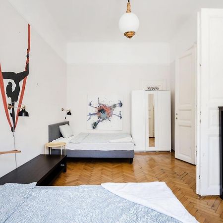 Downtown Circus Apartment Budapeste Exterior foto