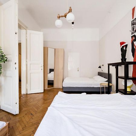 Downtown Circus Apartment Budapeste Exterior foto