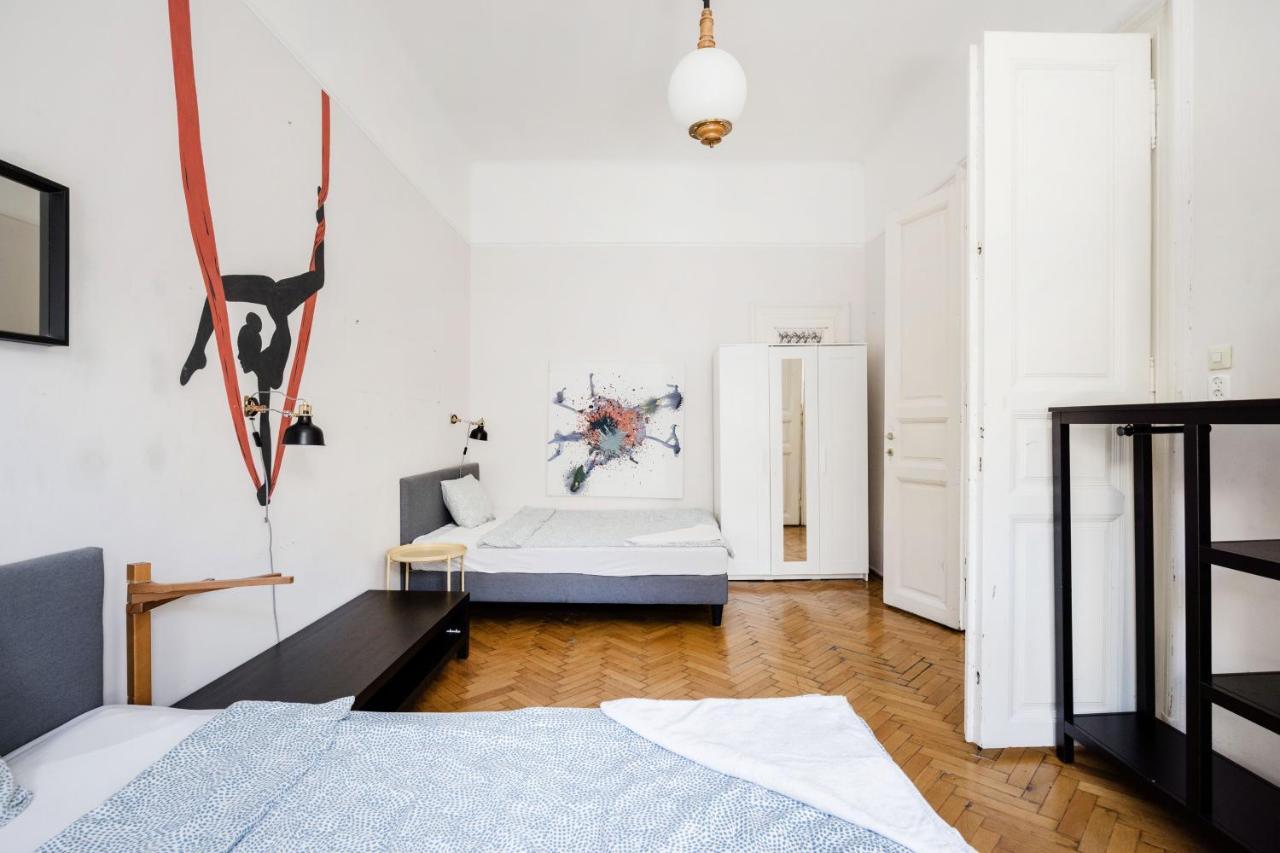 Downtown Circus Apartment Budapeste Exterior foto