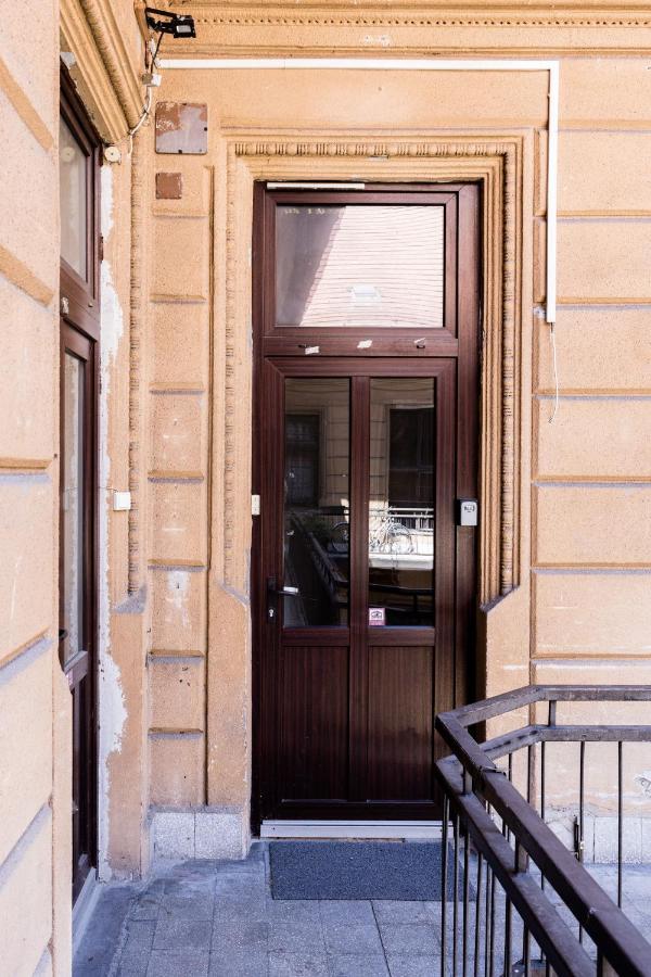 Downtown Circus Apartment Budapeste Exterior foto