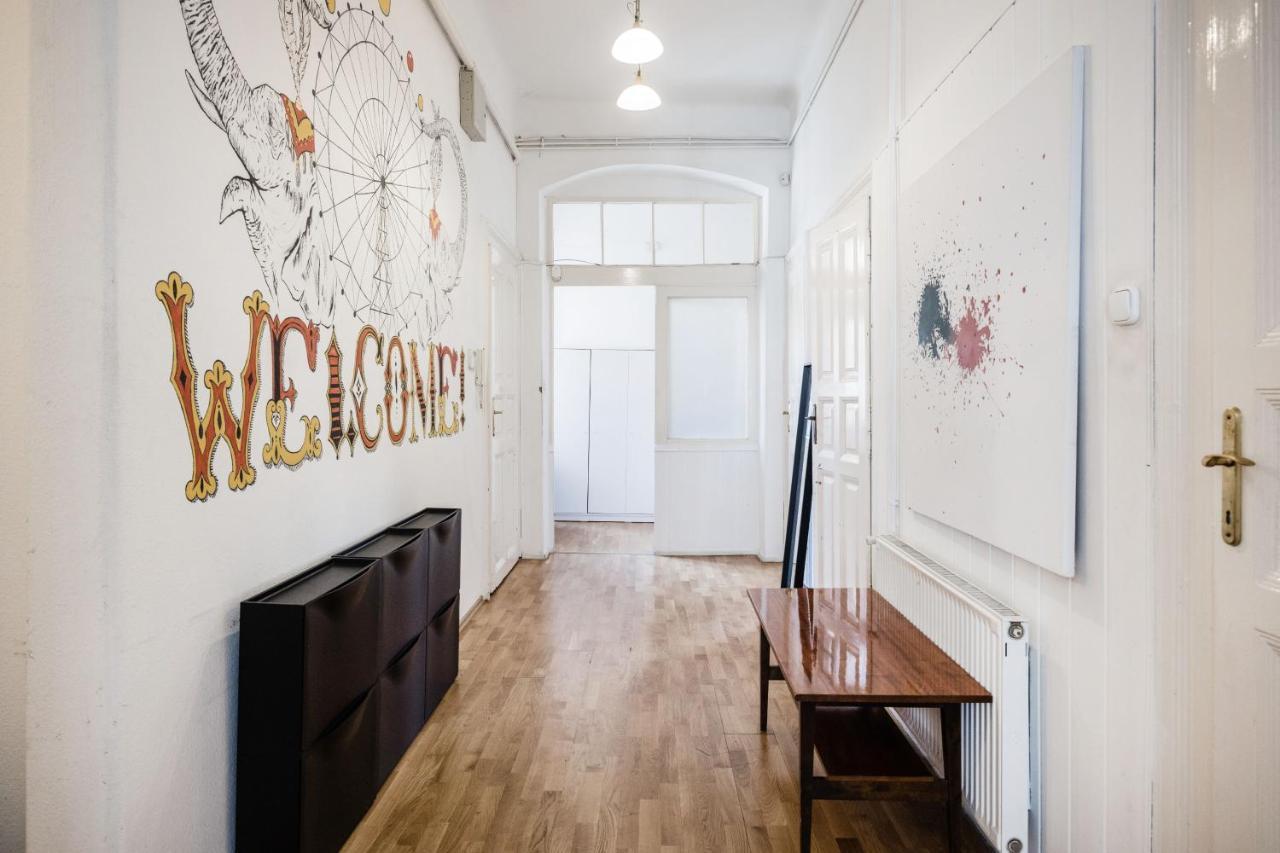 Downtown Circus Apartment Budapeste Exterior foto