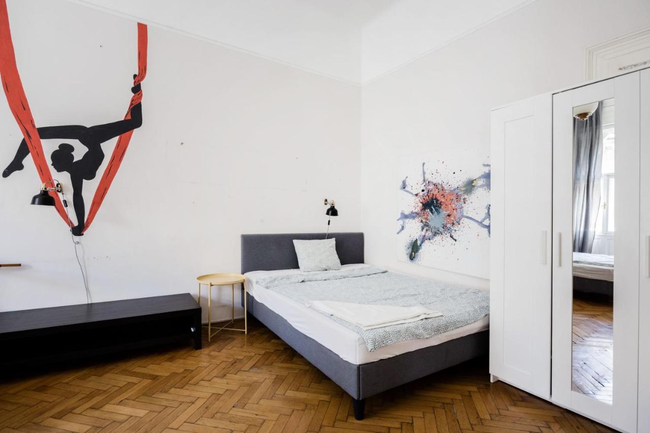Downtown Circus Apartment Budapeste Exterior foto
