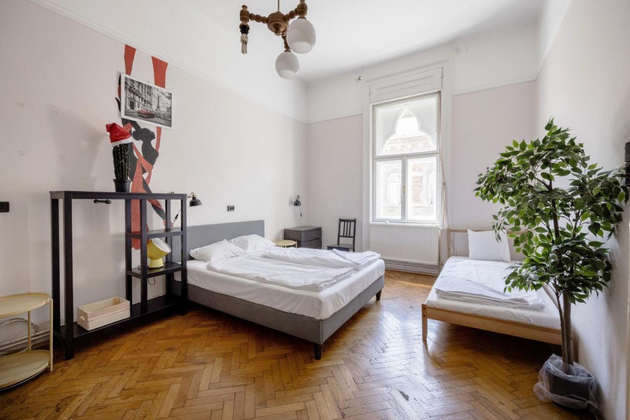 Downtown Circus Apartment Budapeste Exterior foto